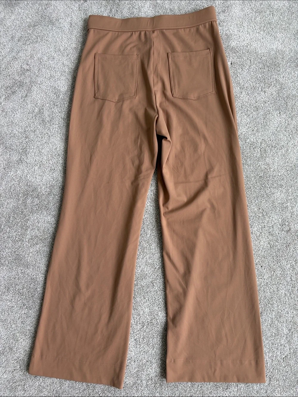 HALARA DayStretch High-Waist Pant in Burro